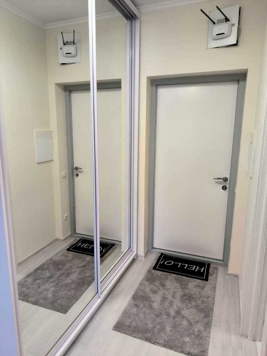 1876584105368659