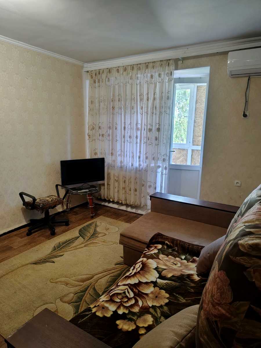 1876584653808089