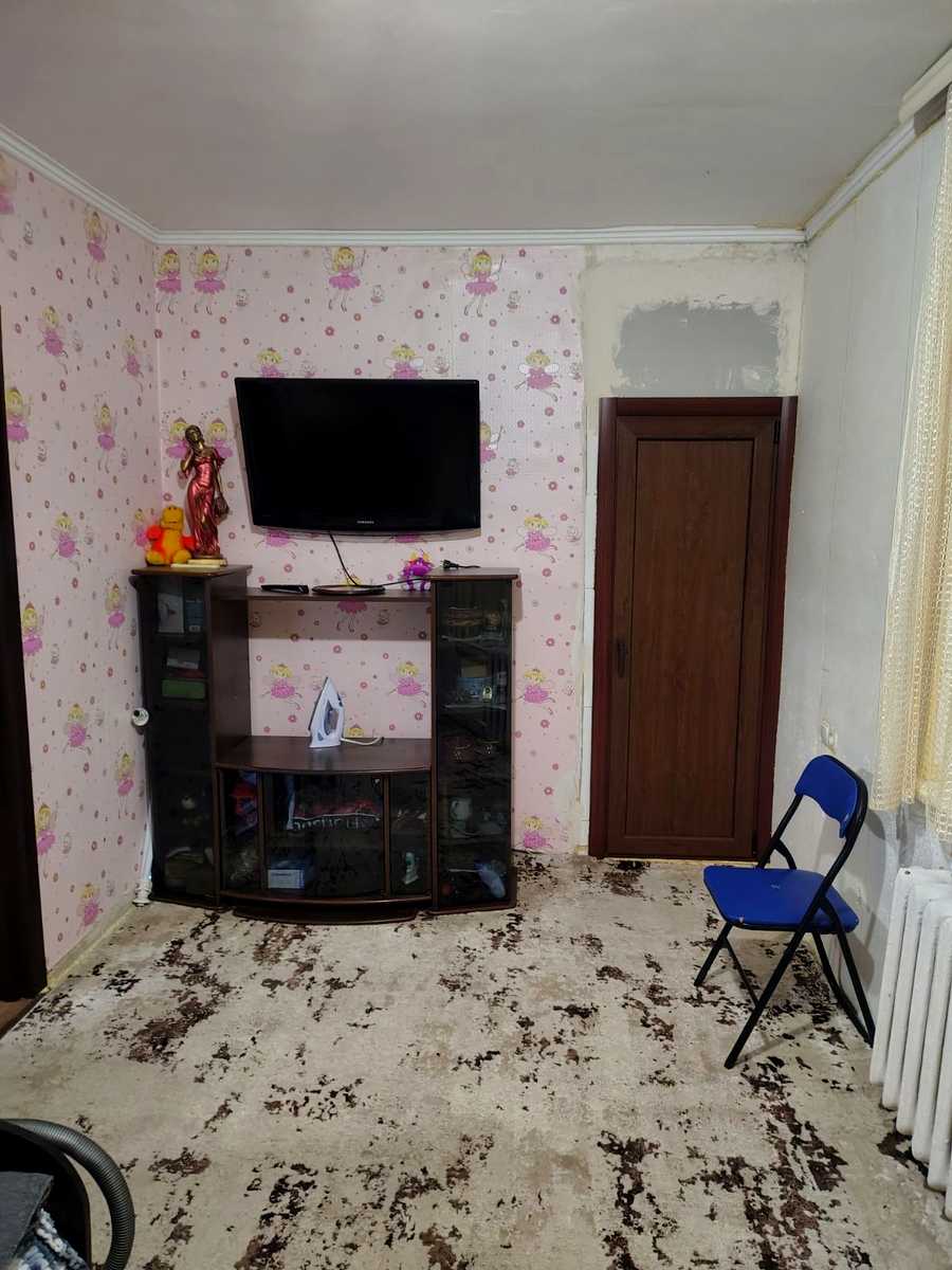 1876584653835946