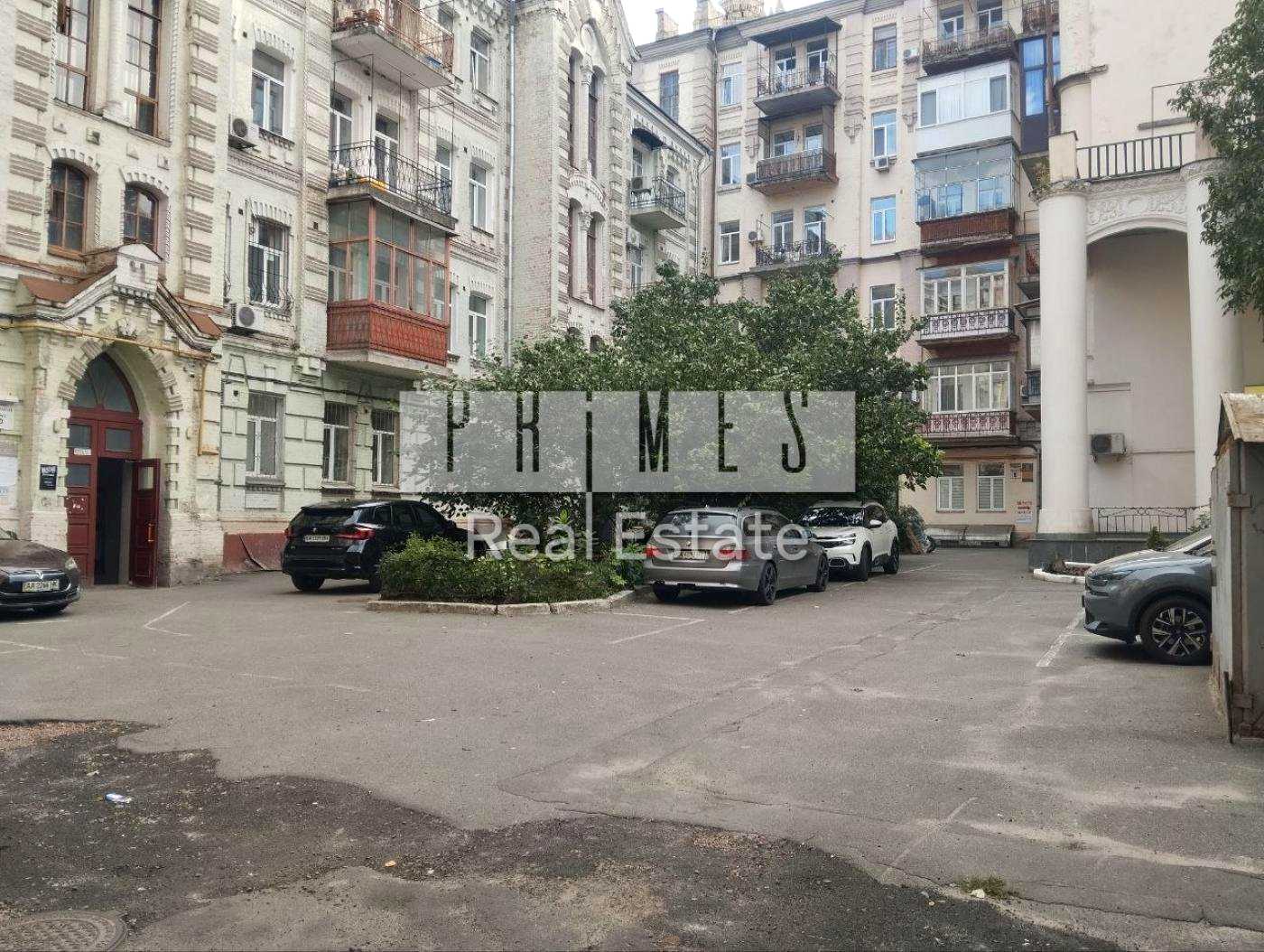 1876585245800740