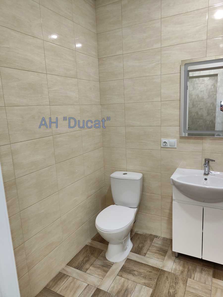 1876587451793116