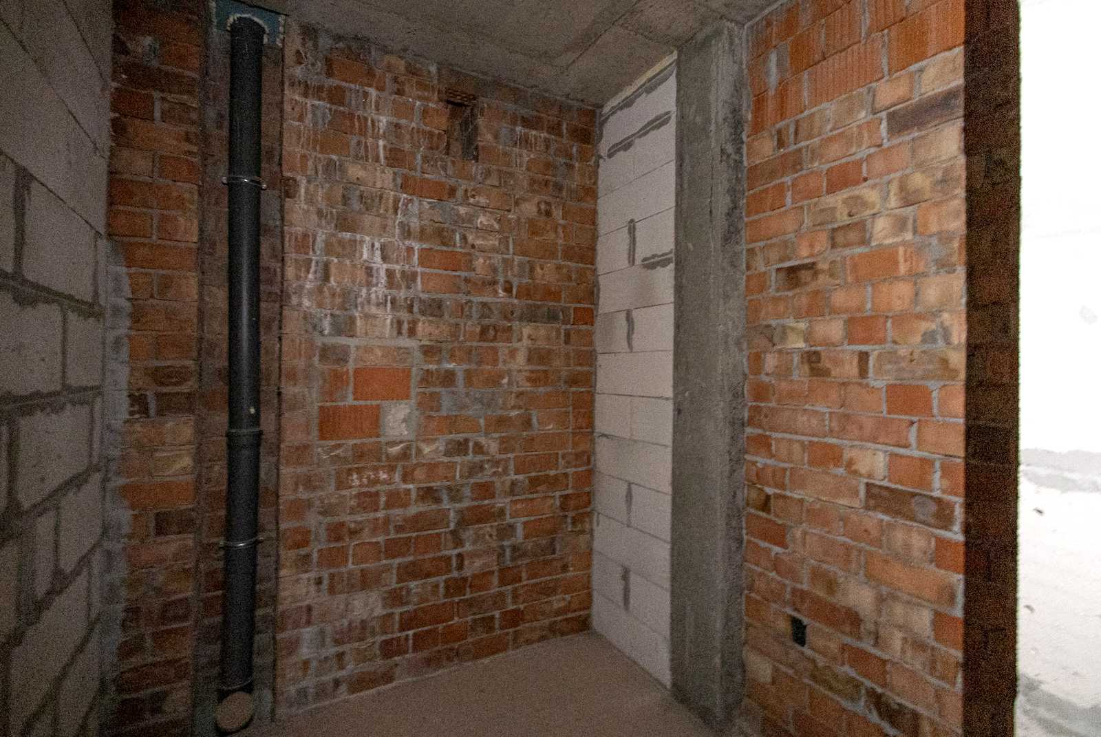 1876588018860701