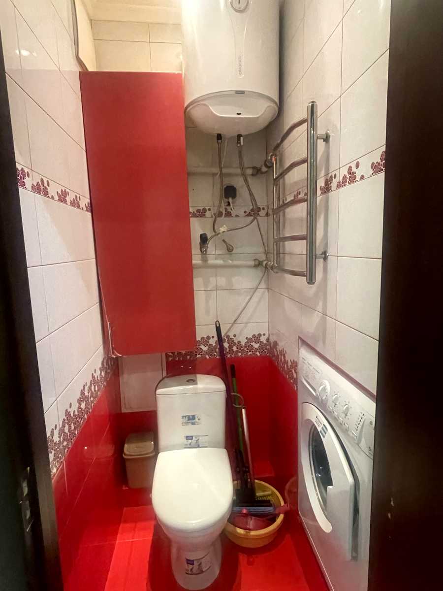 1876588541647051
