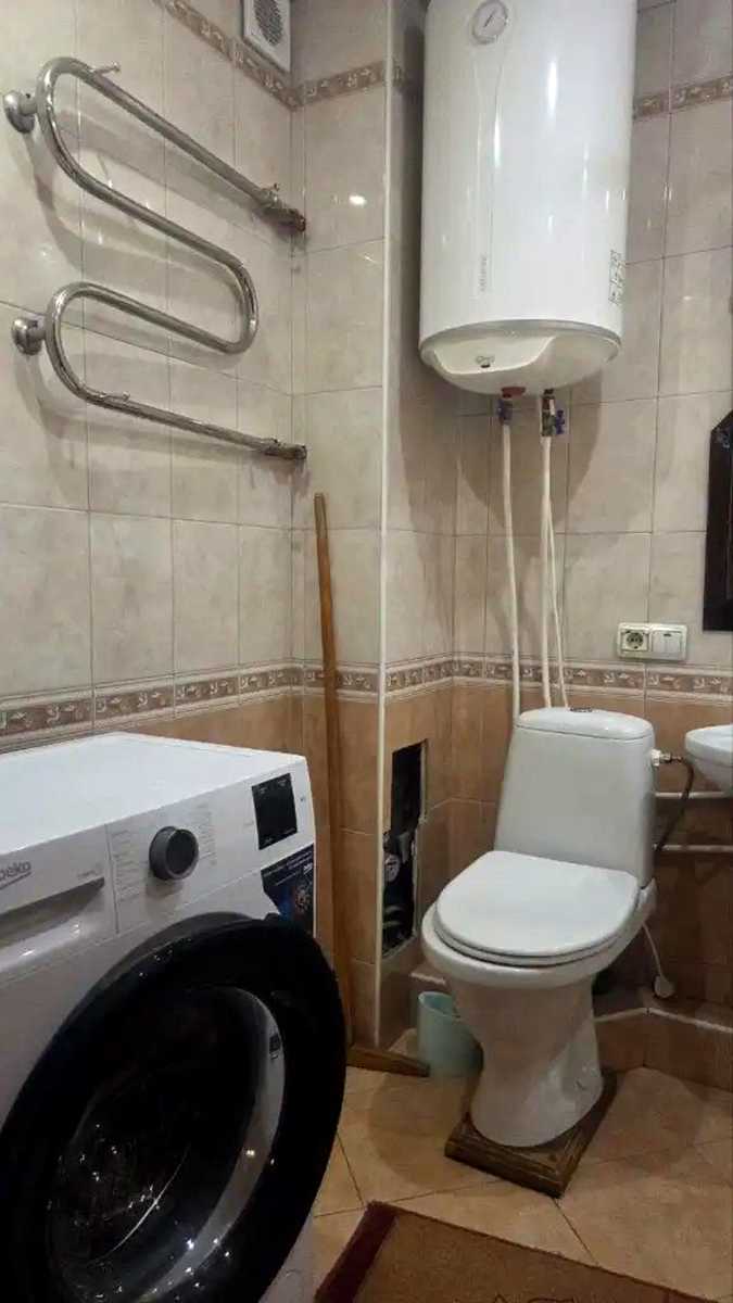 1876588688983155
