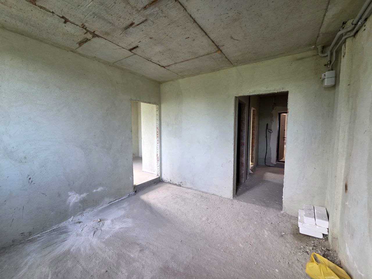 1876591023715336