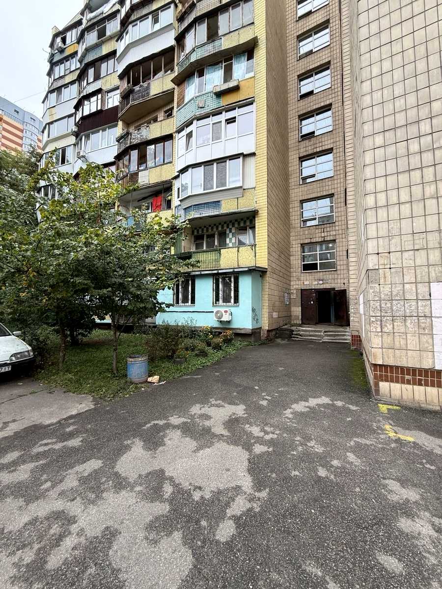 1876591831661661