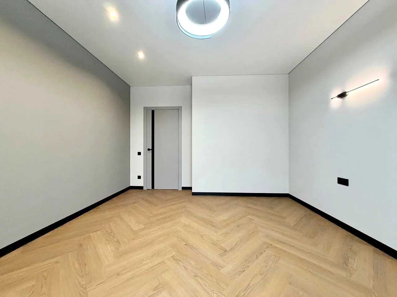 1876593033495549