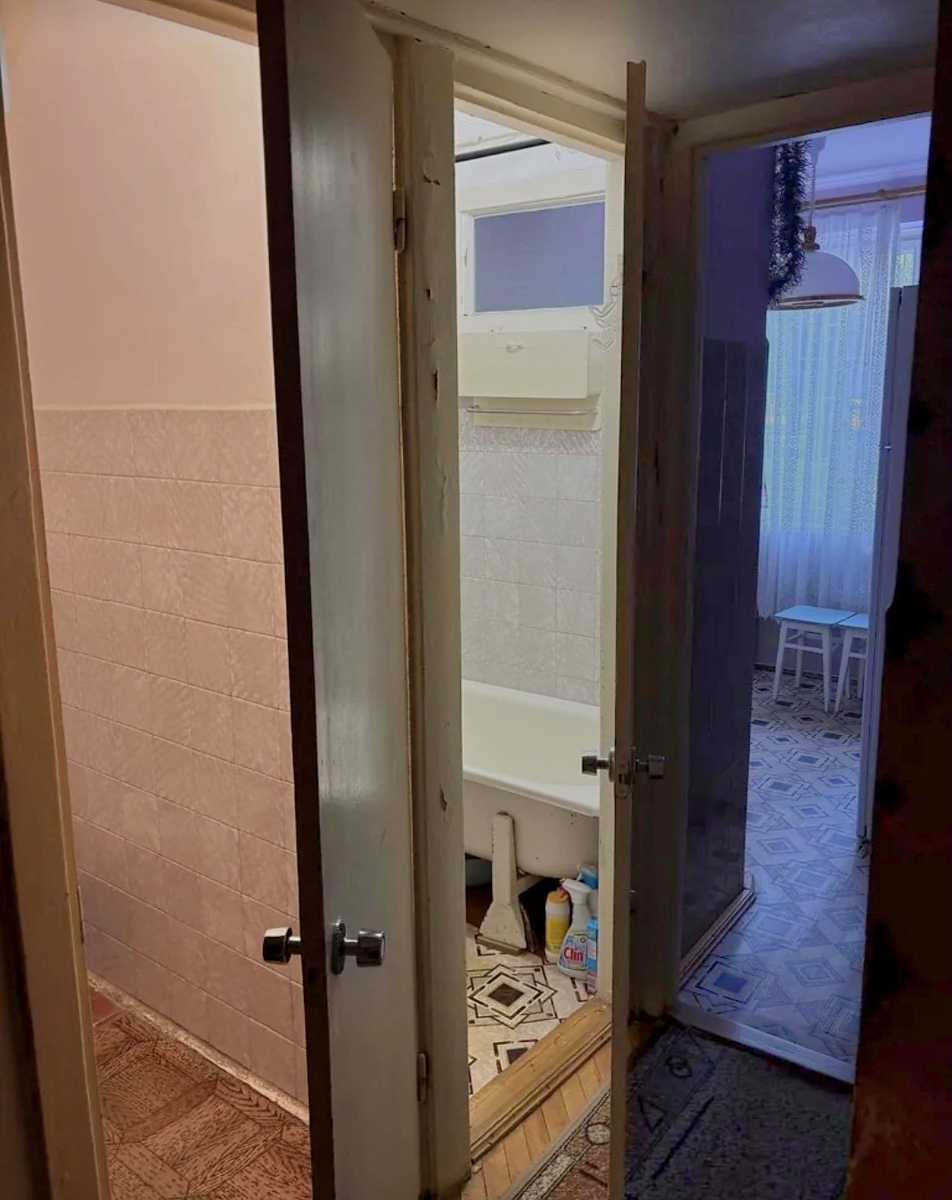 1876594079099187