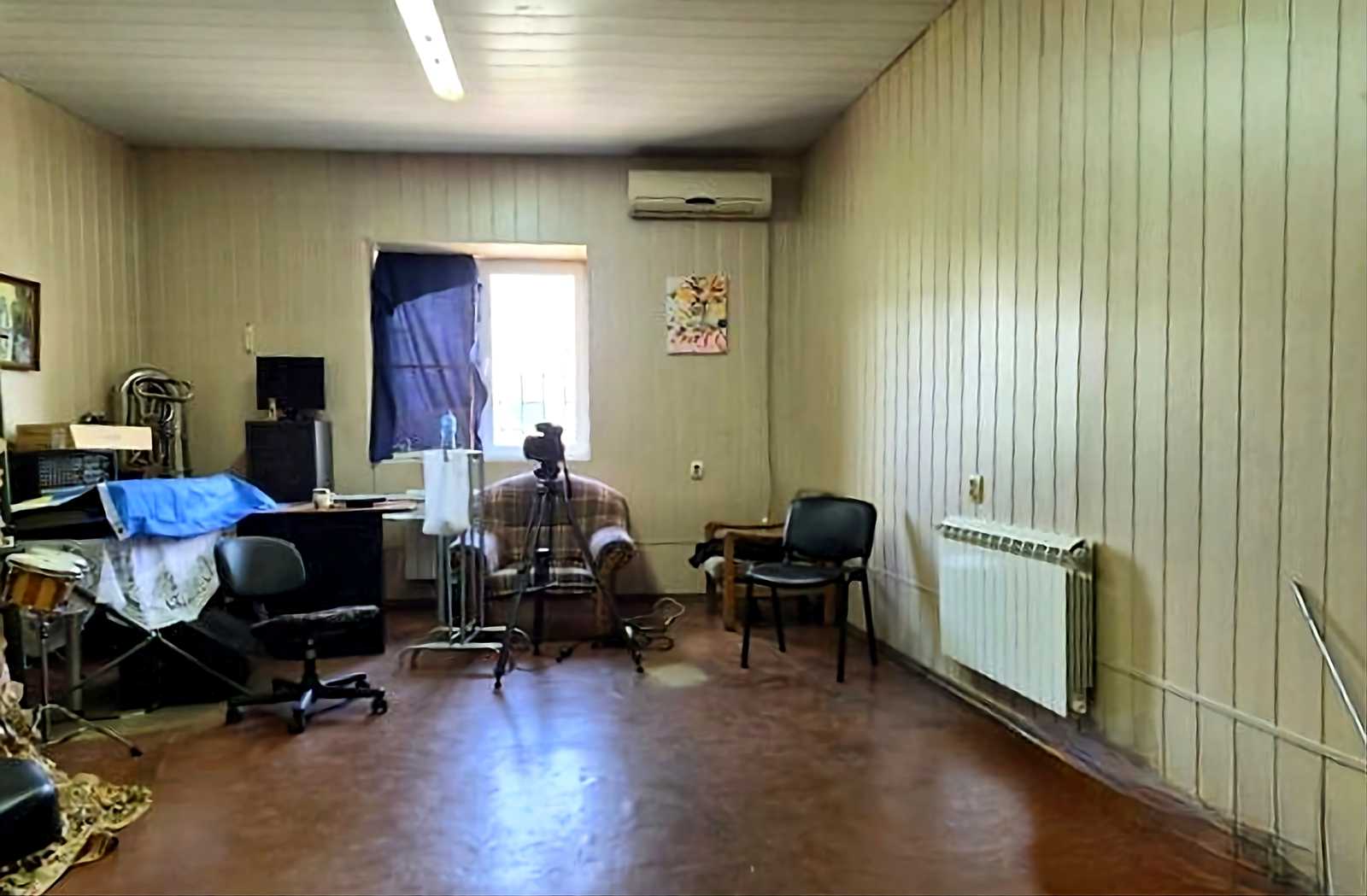 1876594337798930