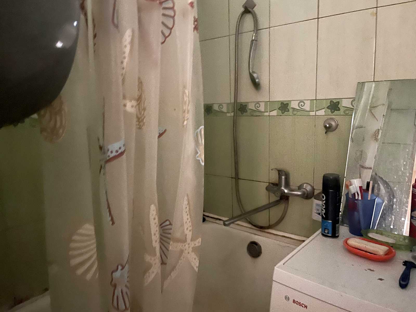 1876595272536350