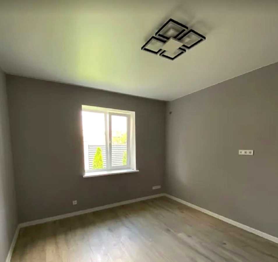 1876598349699023