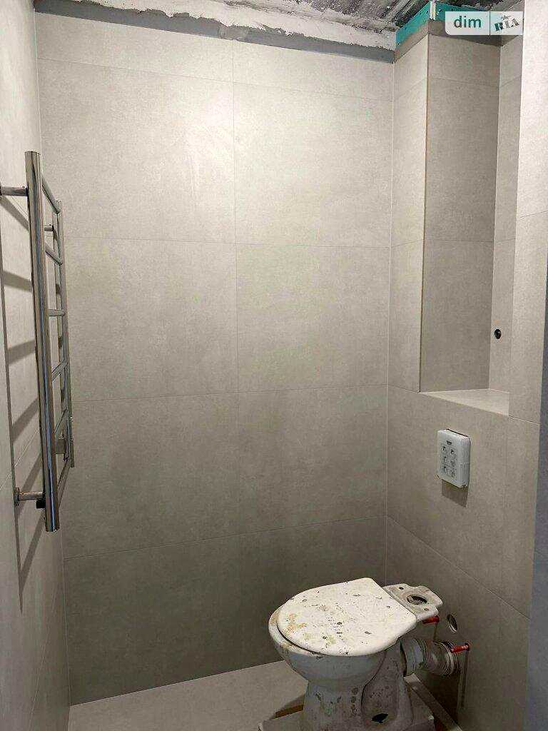 1876601498726748