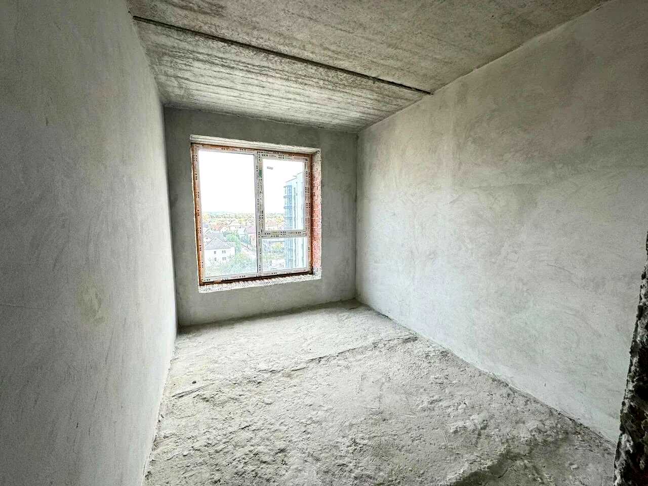 1876601779017052
