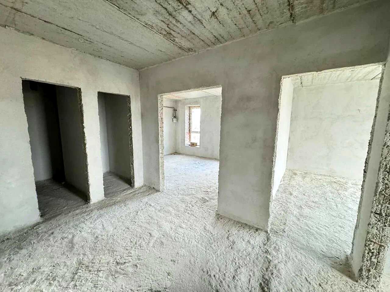 1876601780852844