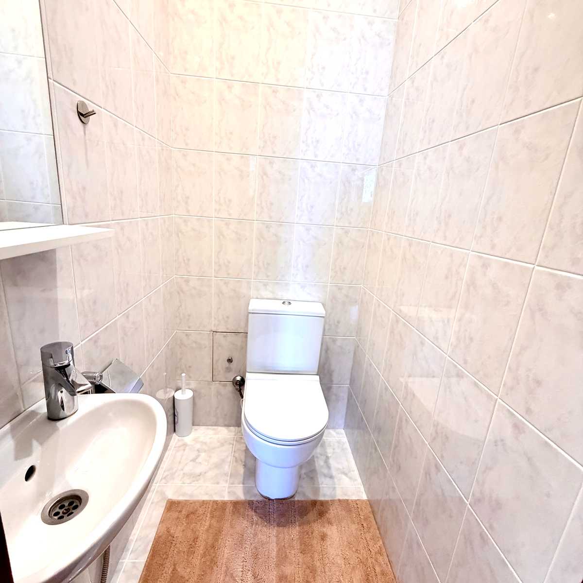 1876608150554894
