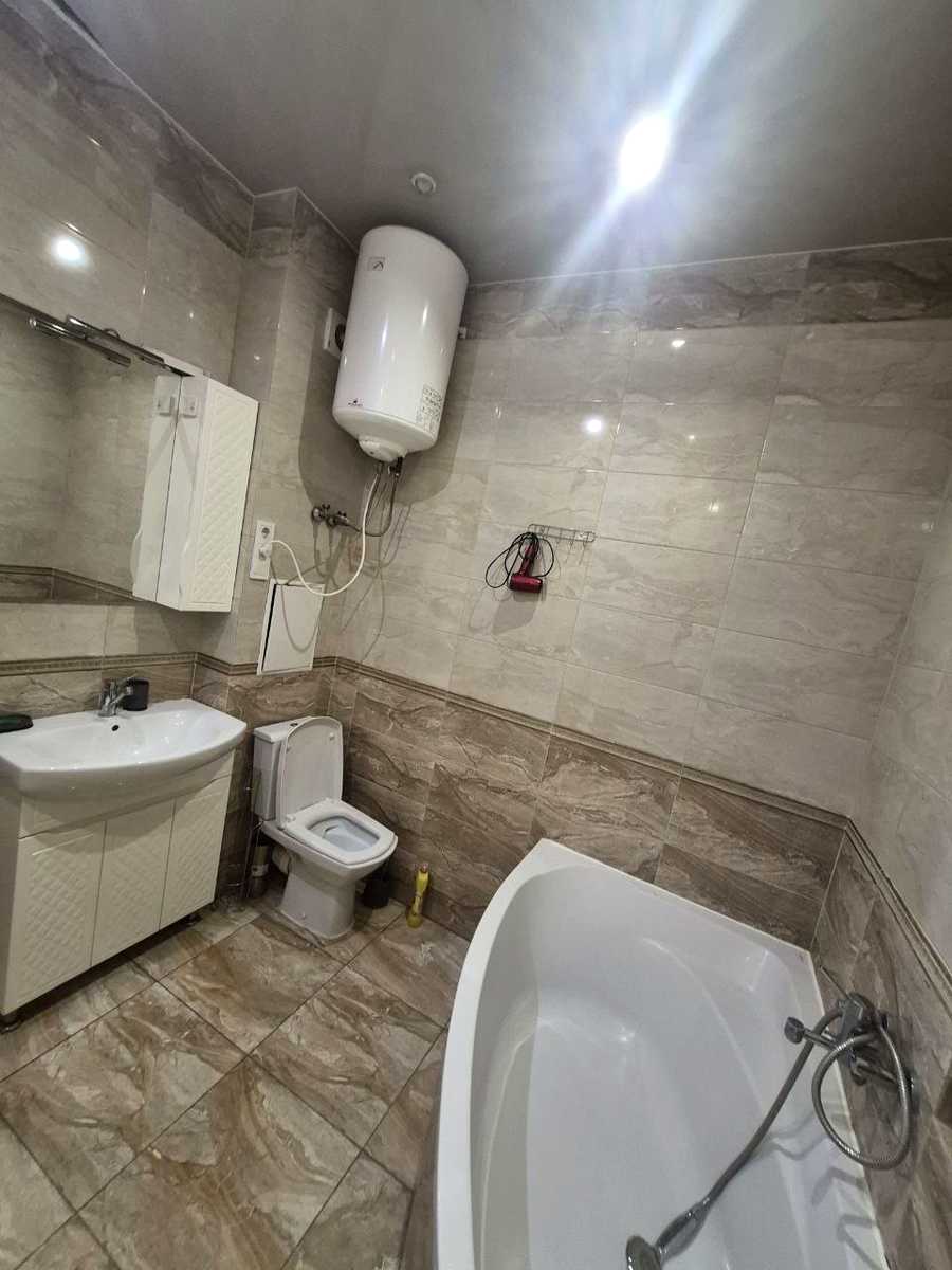 1876608972152103