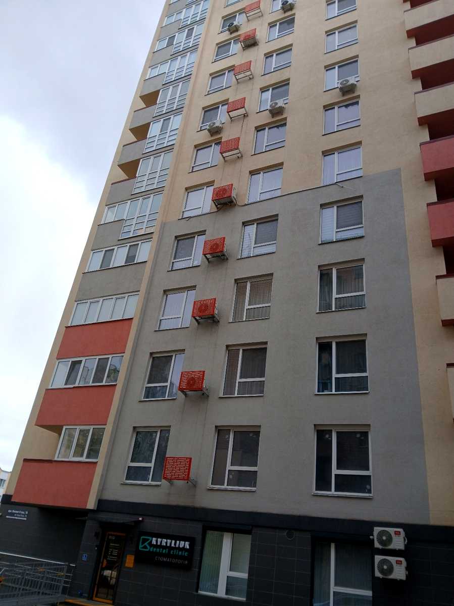 1876611037985131
