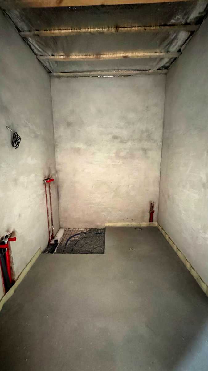 1876631581100030