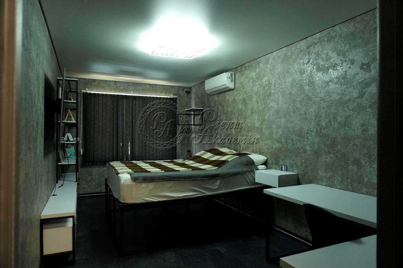 1876643124747033
