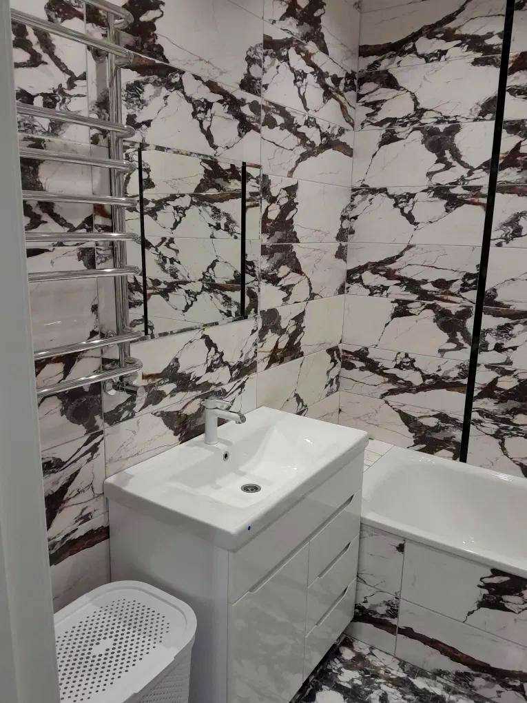1876649576854711