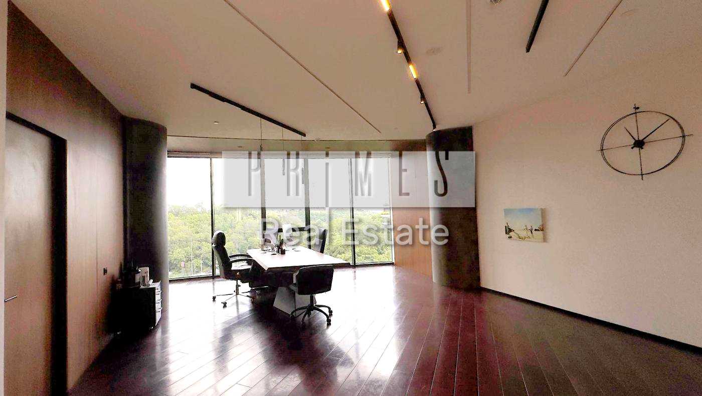 1876652239820525