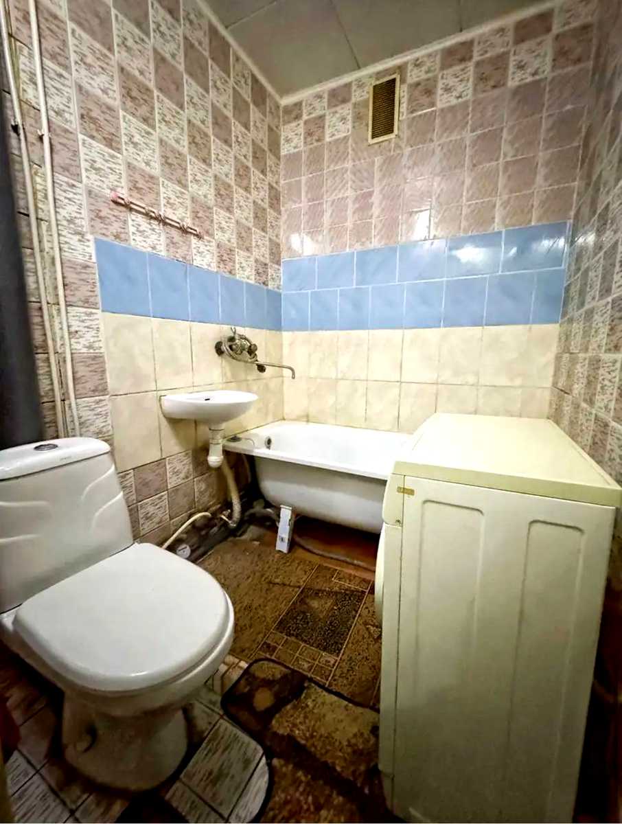 1876652287609349