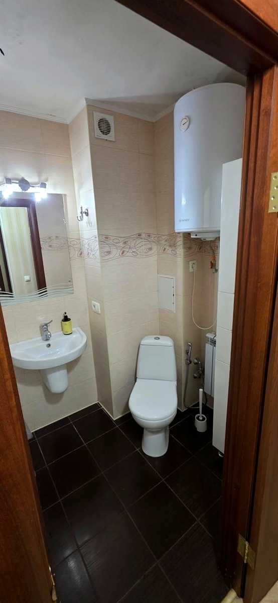 1876653166770718
