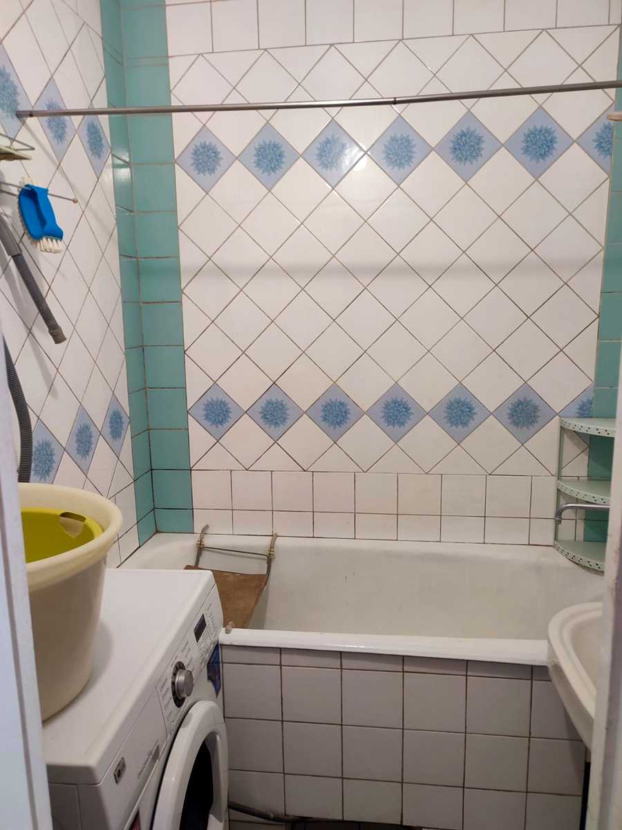 1876653358345996