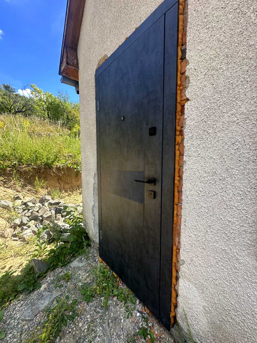 1876653909125945