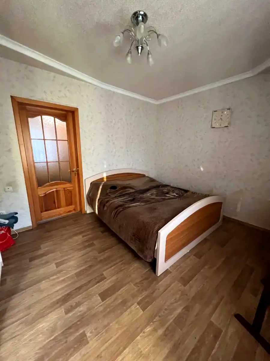 1876654017304277