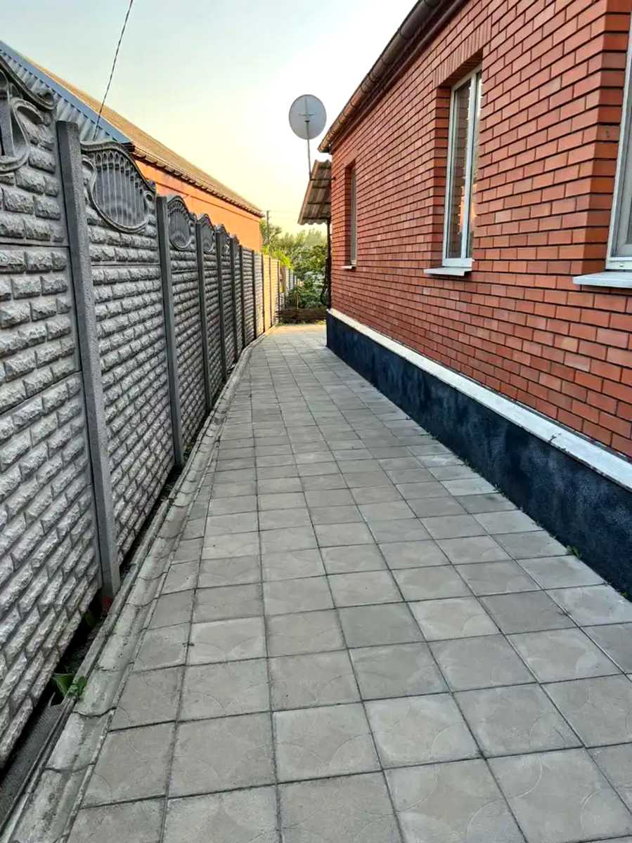1876654018275631