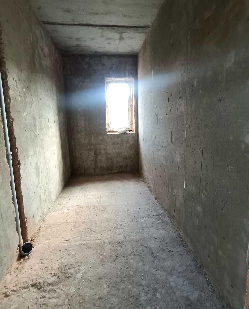 1876654563876177