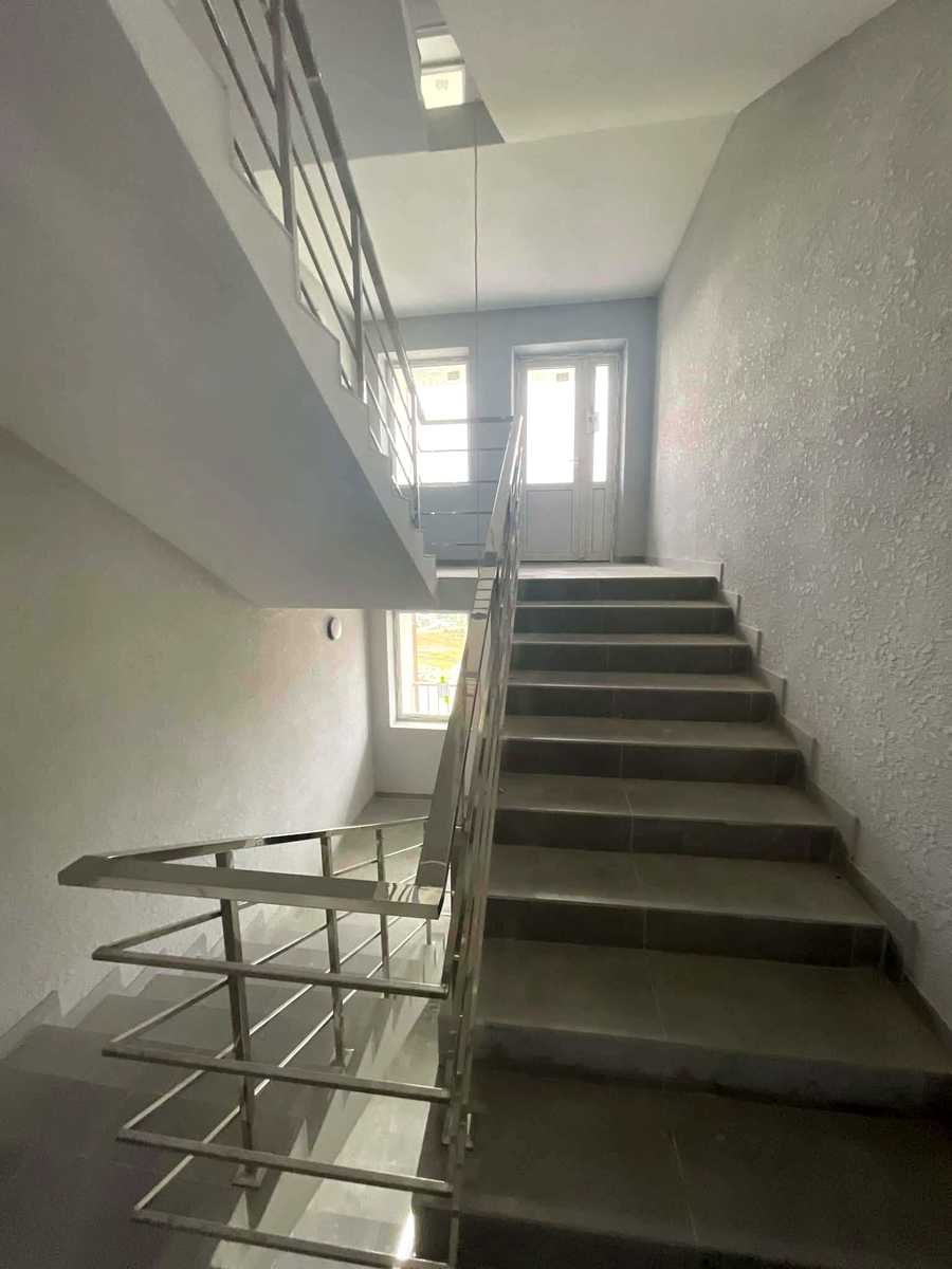 1876655678052971