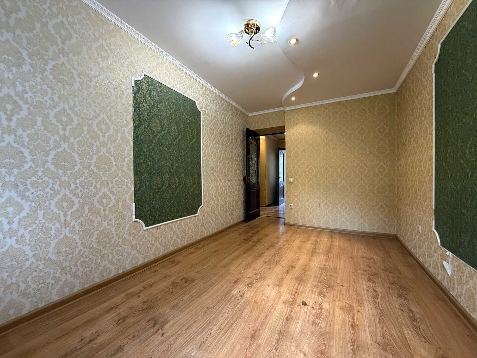 1876657394055815