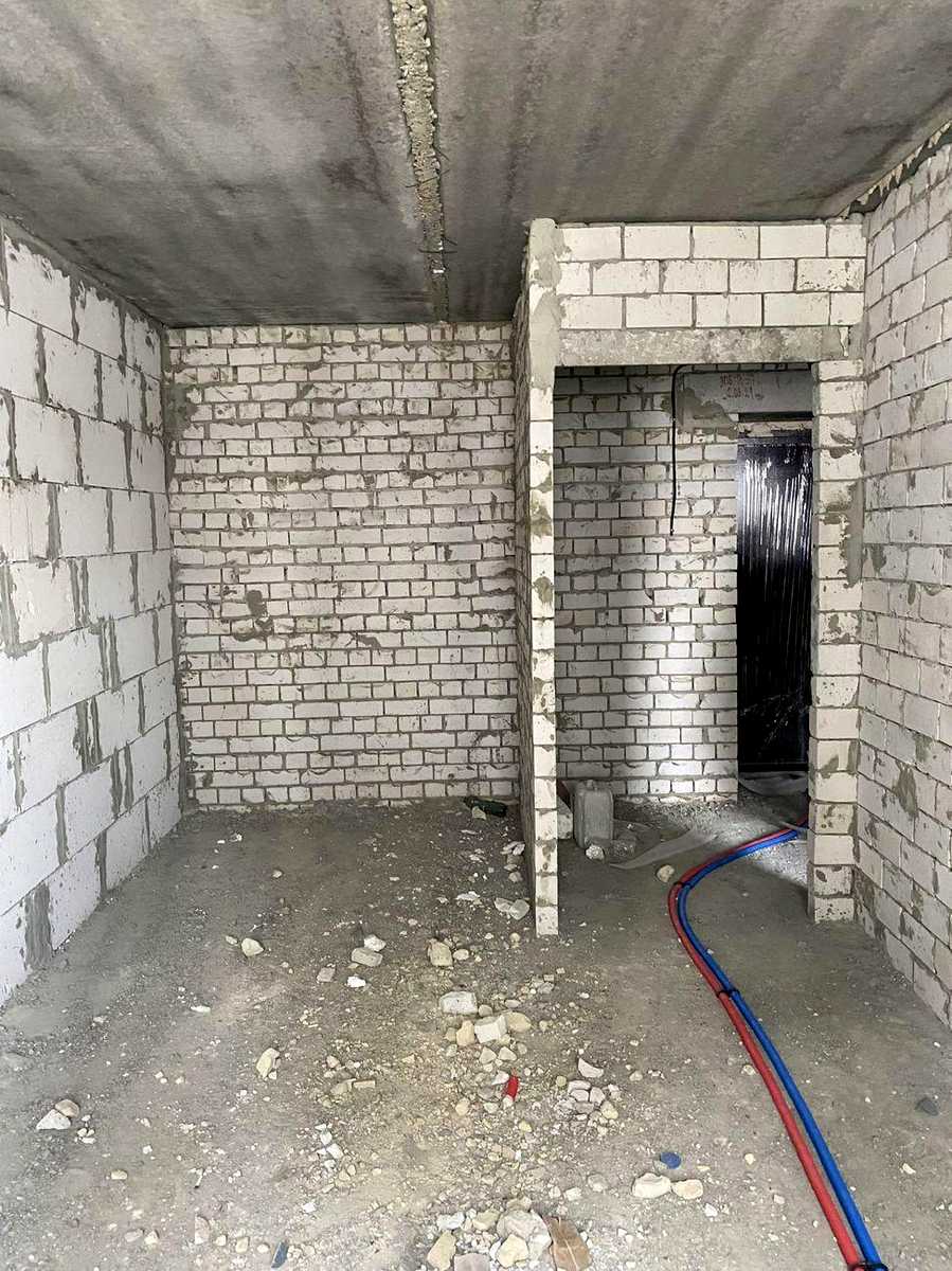 1876657909136859