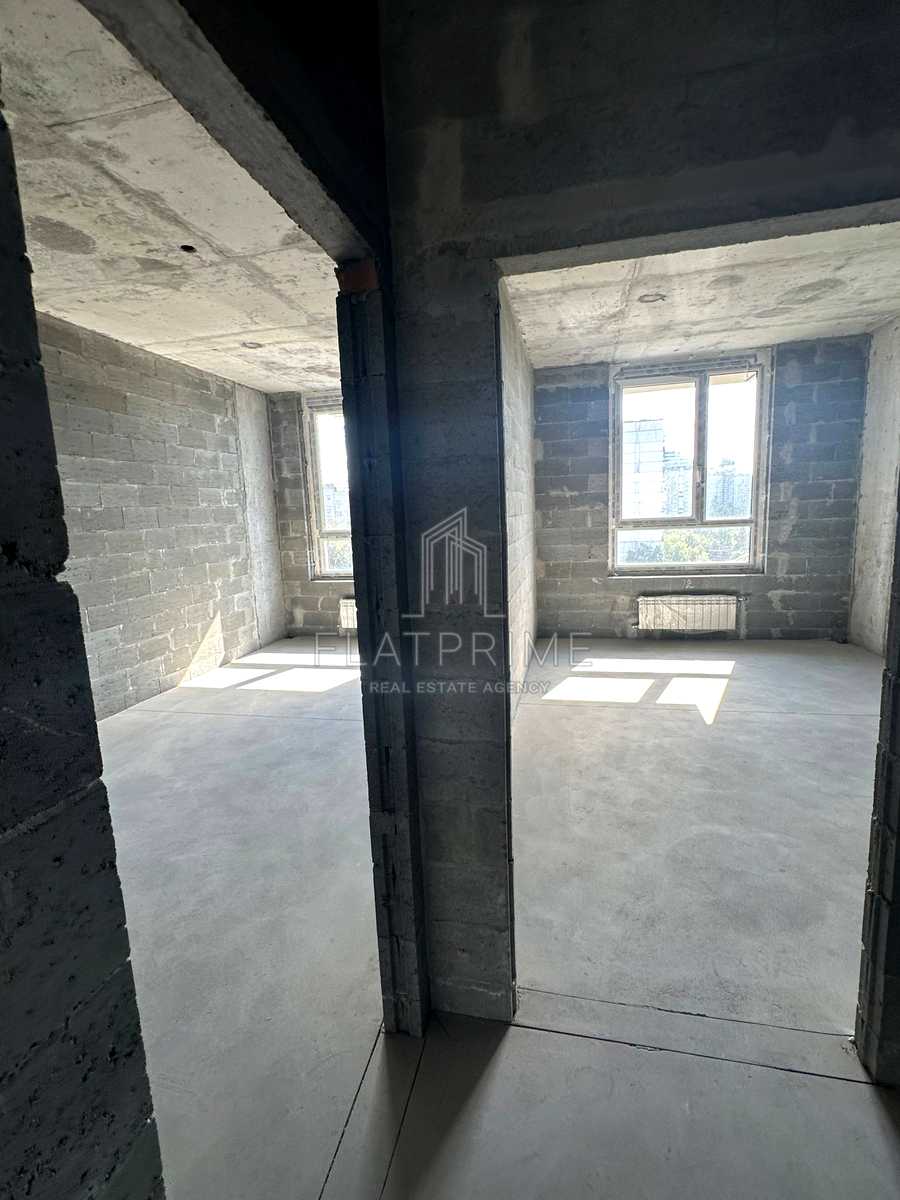 1876658771342408