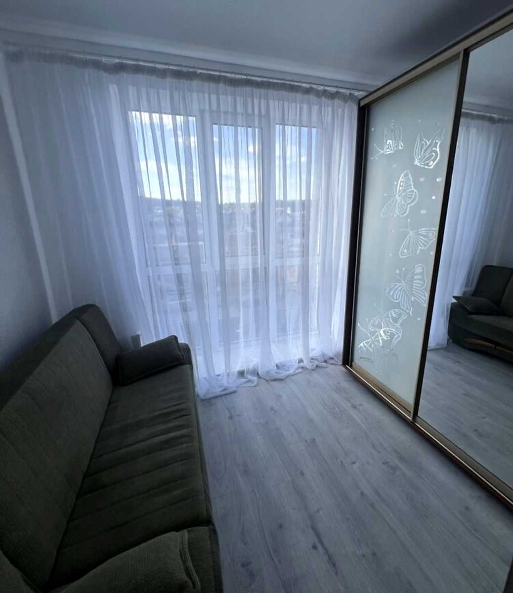 1876659361907342