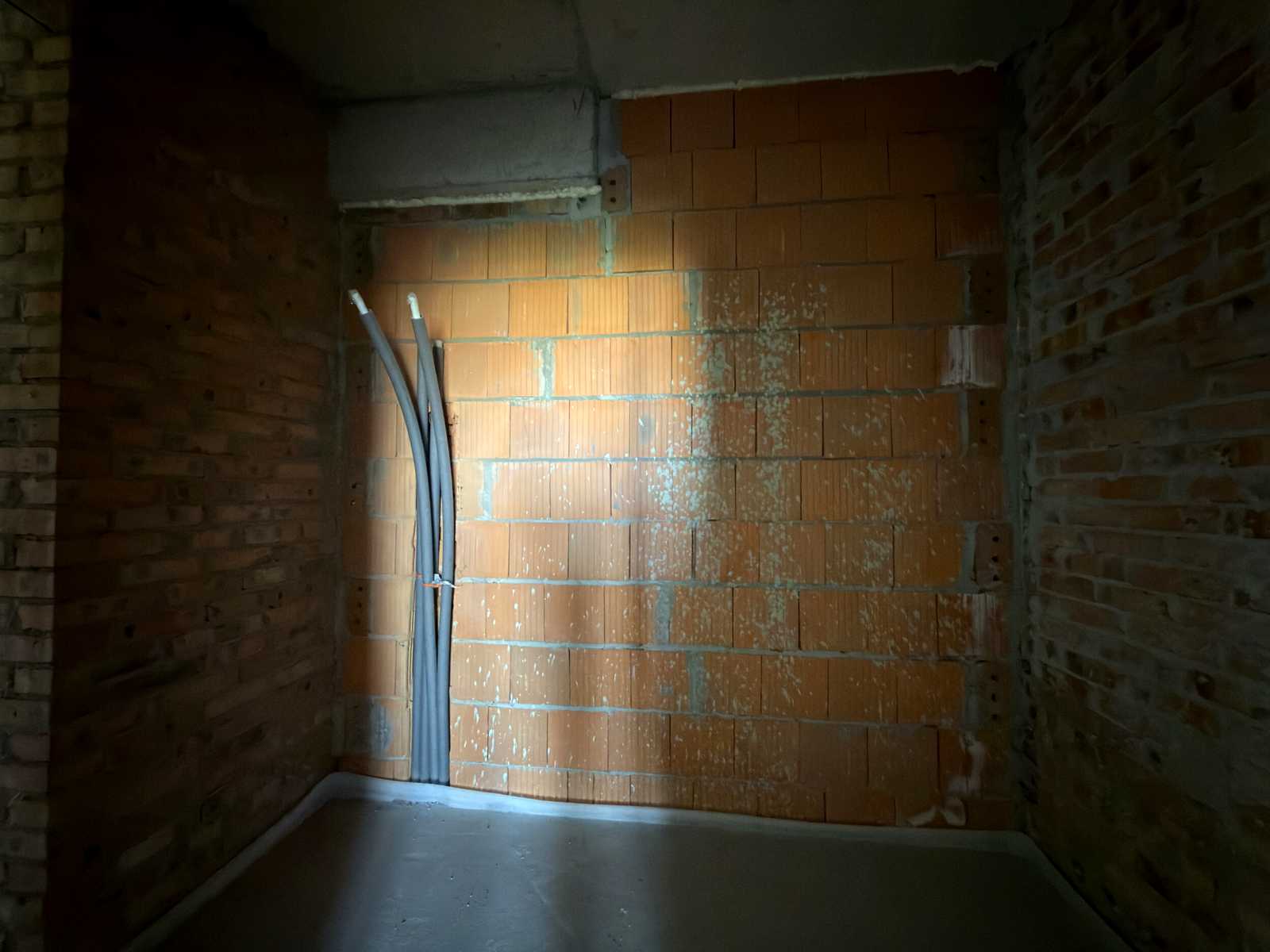 1876659647302425