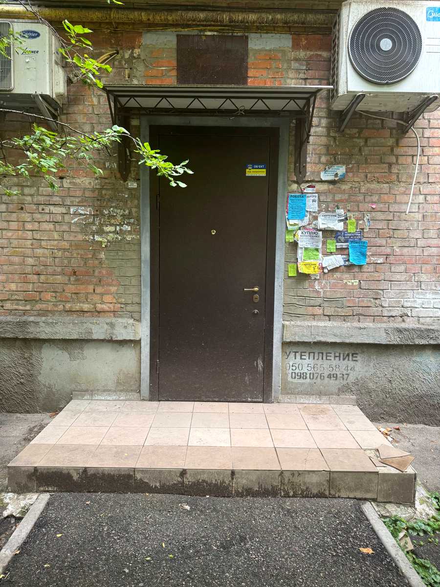 1876659678769562