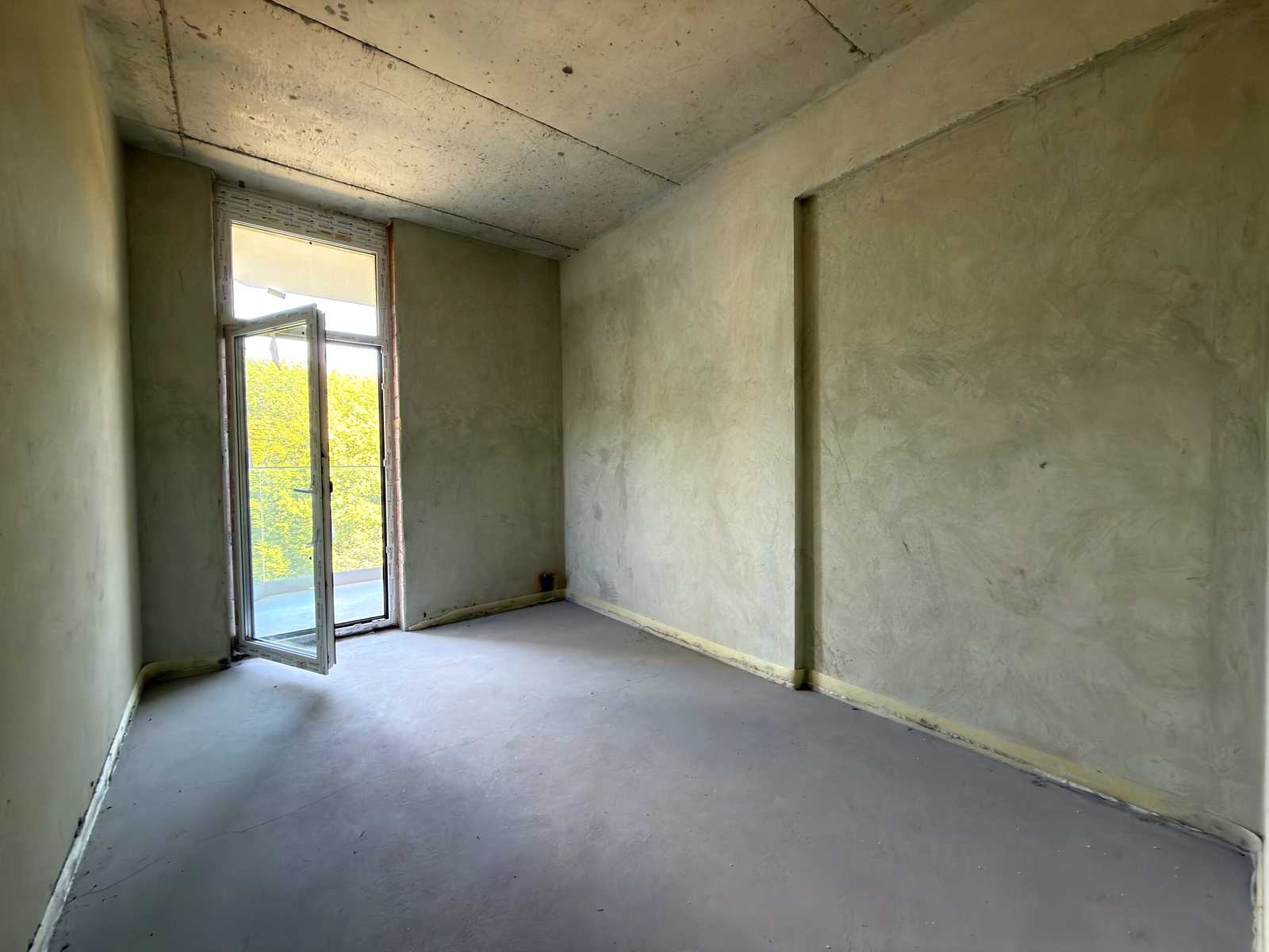 1876662113680565