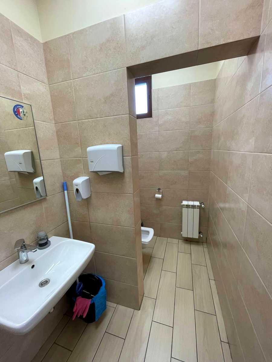 1876662375361429