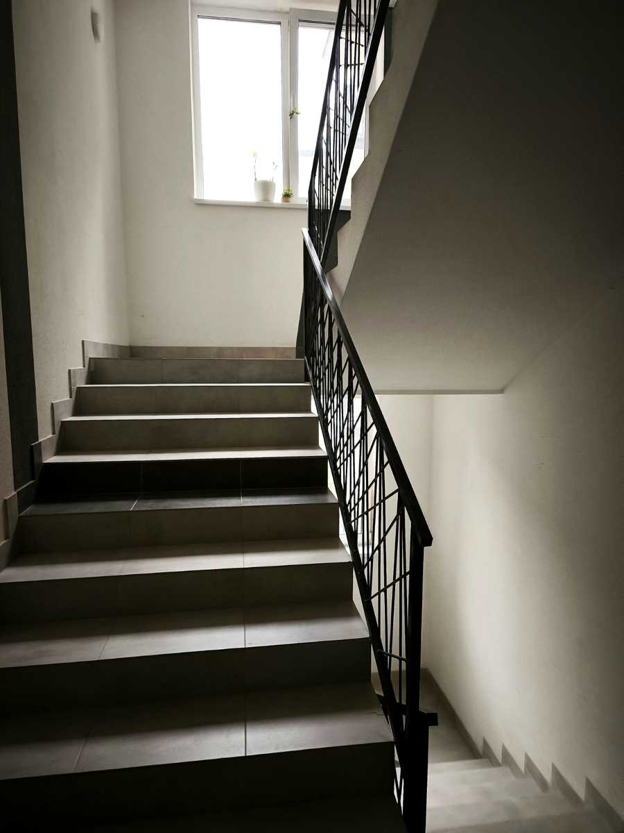 1876664092456161