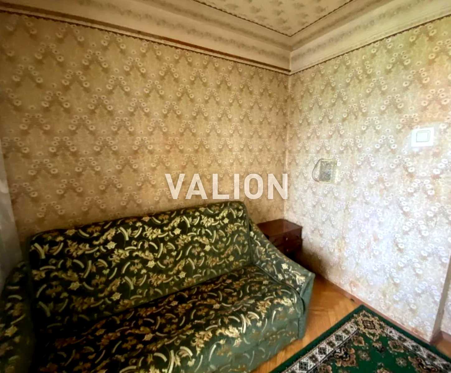 1876665690860922