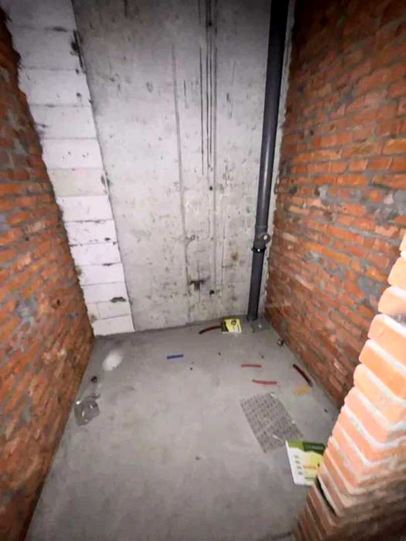 1876666038482923