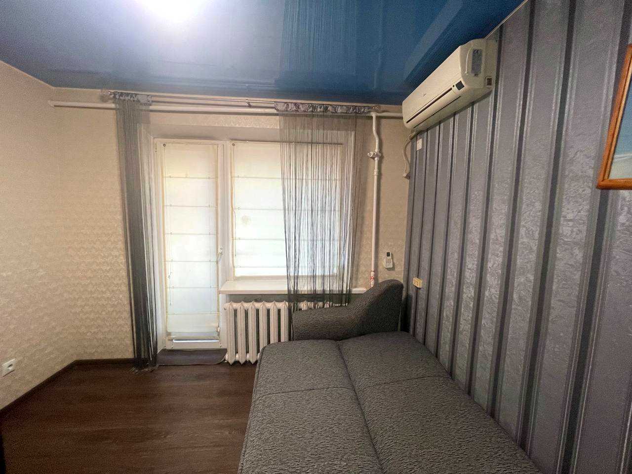 1876668497068257