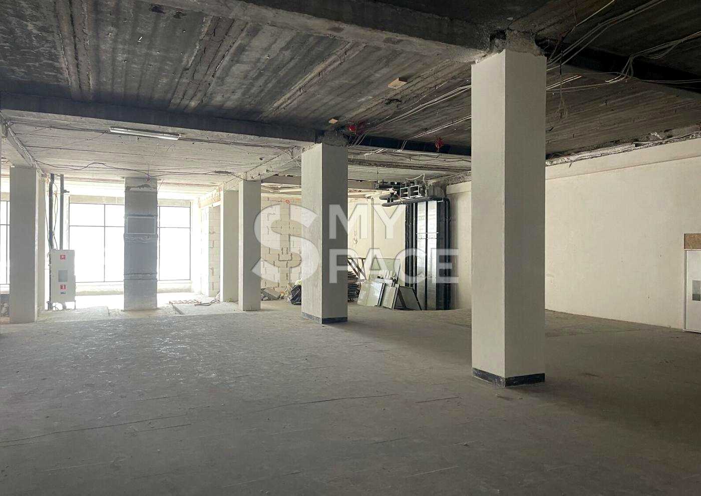 1876668536067925