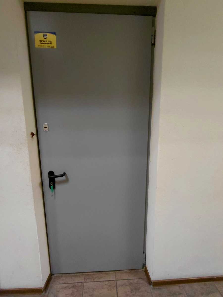 1876671093956449