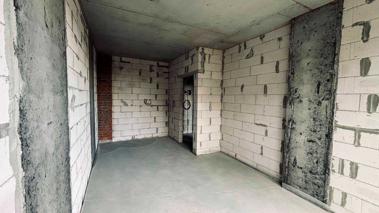 1876671680178082