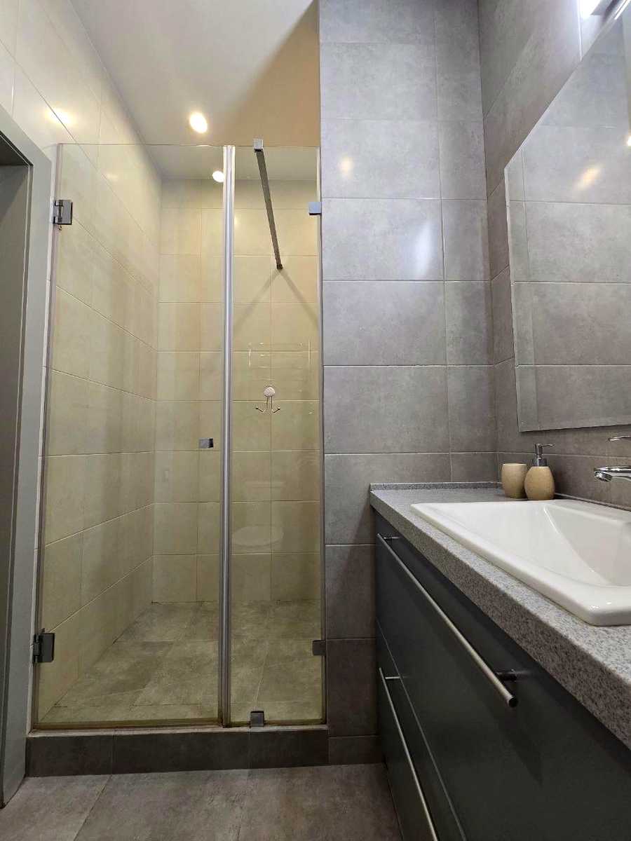 1876672051015854