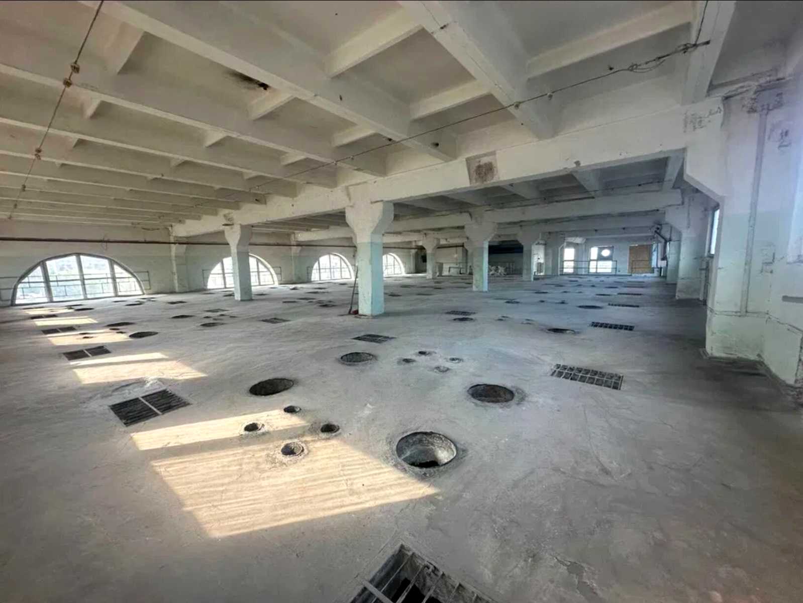 1876672539376895